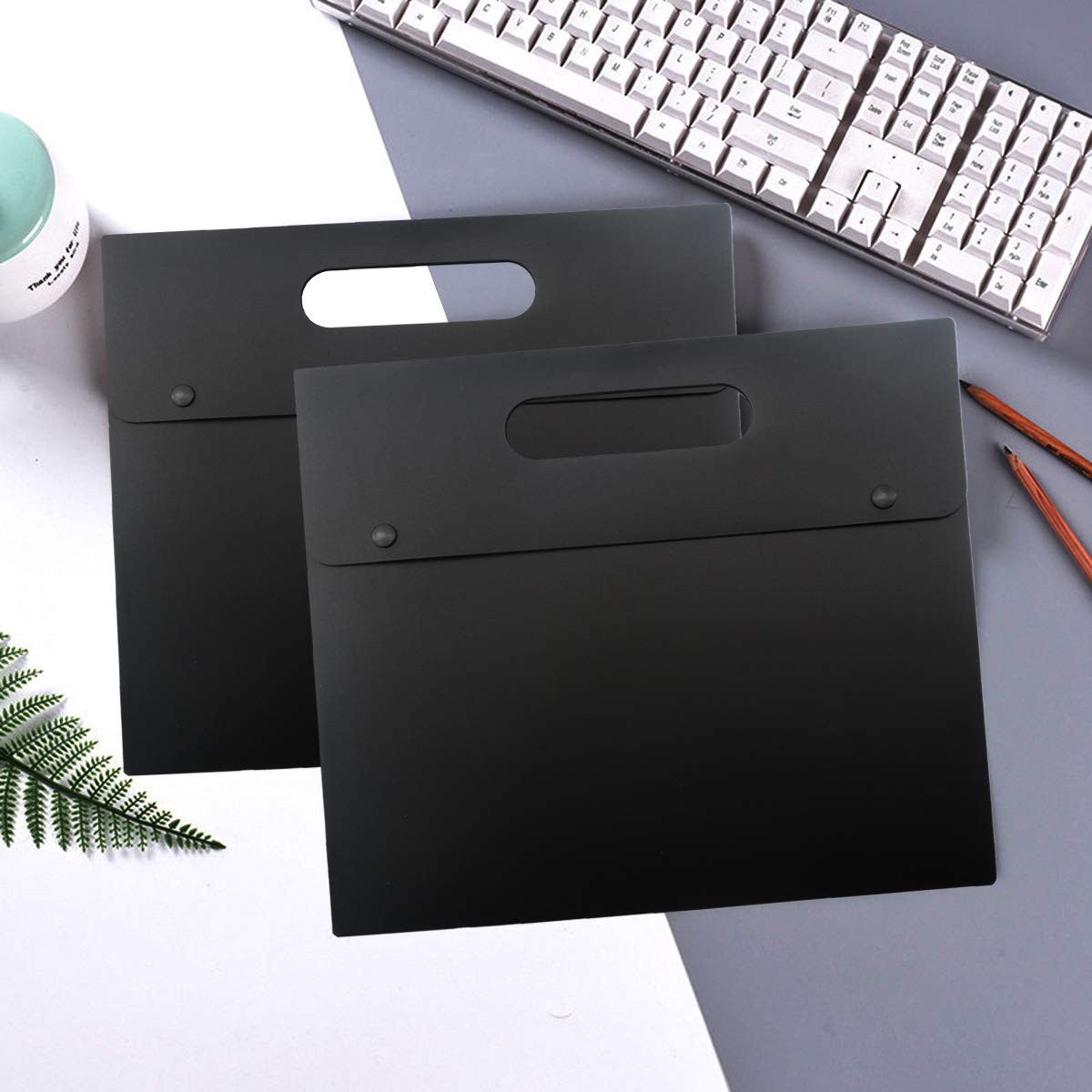 Enyuwlcm A4 Plastic Envelopes Document Holder with Handle Poly 5 Pack, Black