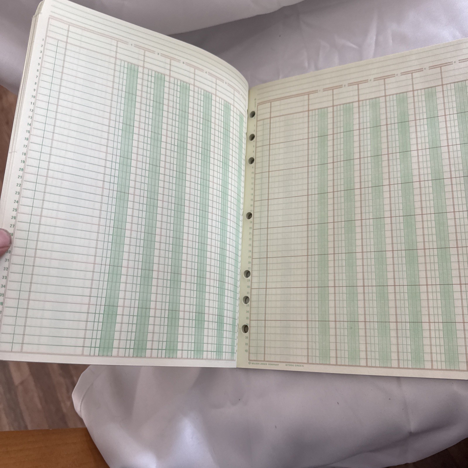 VTG 1967 Wilson Jones Column Write Columnar Pad 6 Columns 11×8 1/2″ Green G7506
