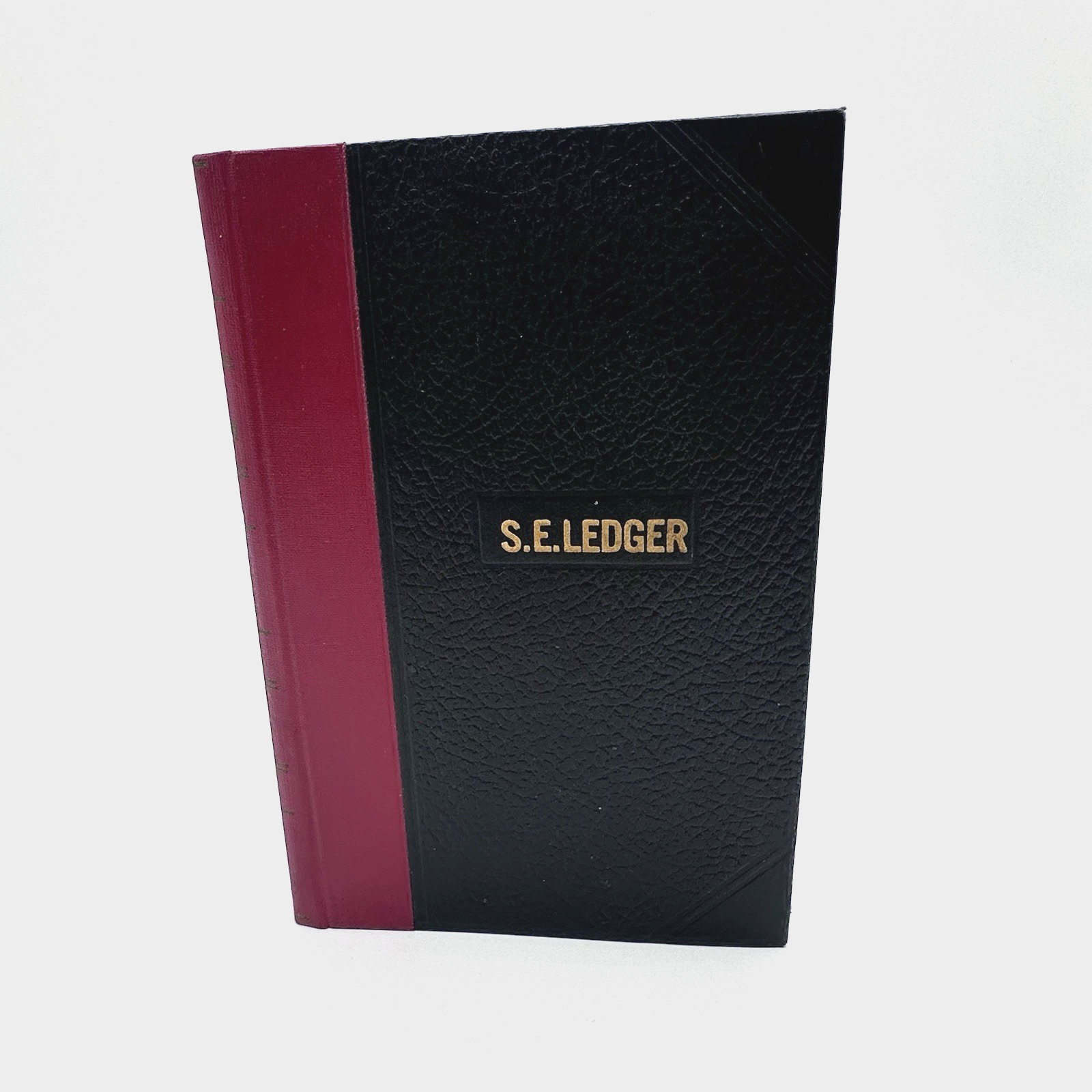 VTG Royal Vernon S.E. Ledger Book 2044-SEL Black Red Hardcover Ledger 144 Pages