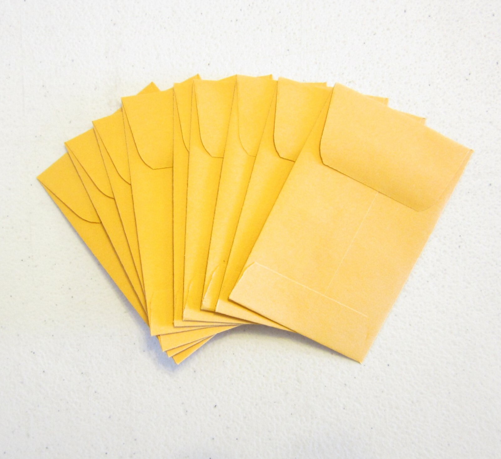 15 NEW UNIVERSAL KRAFT COIN ENVELOPES WITH GUMMED FLAP #1 SIZE 2.25″ BY 3.5″