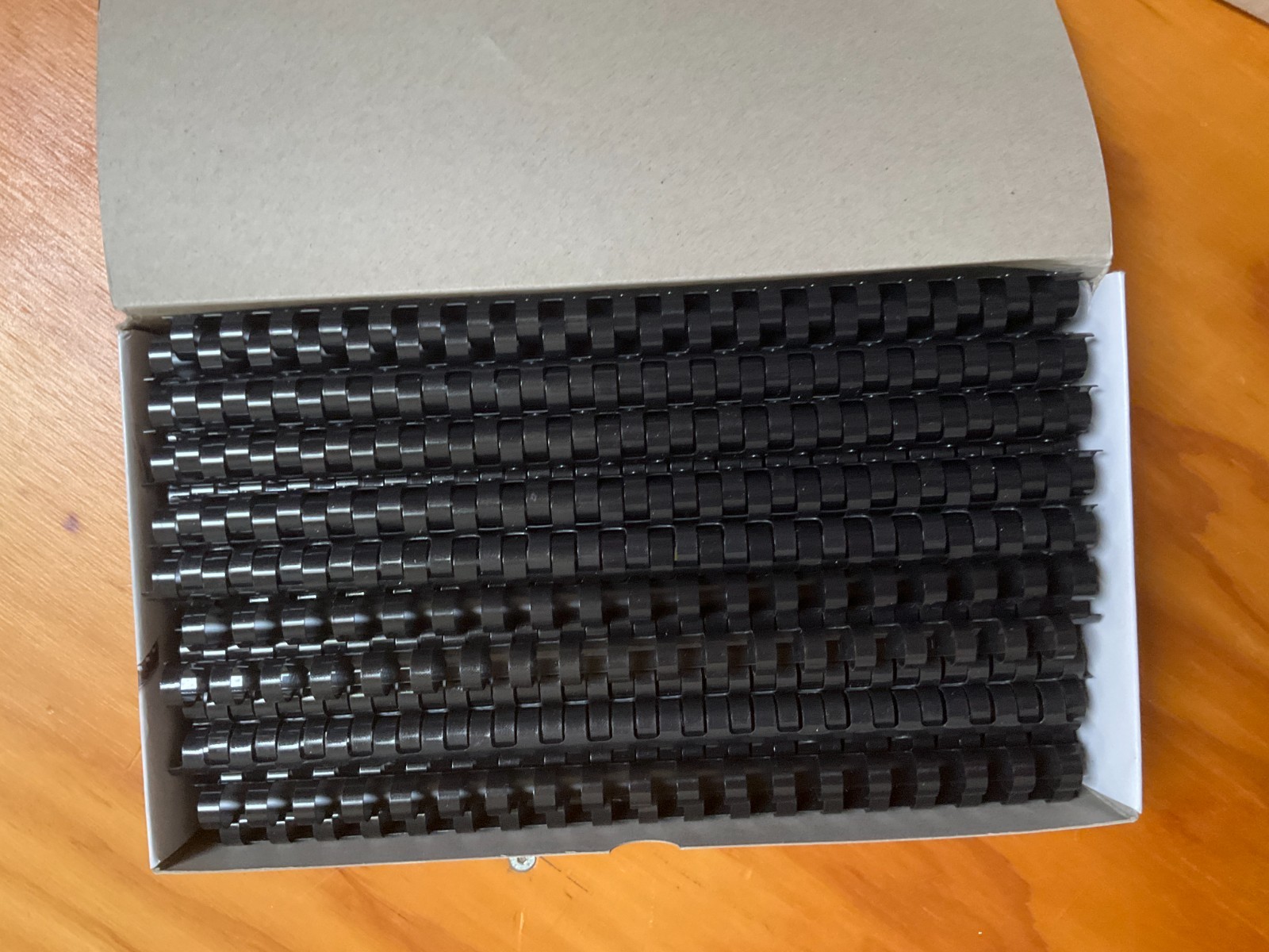 Office Depot 1/2″ Plastic Binding Combs – 100 Count – Black – Open Box I