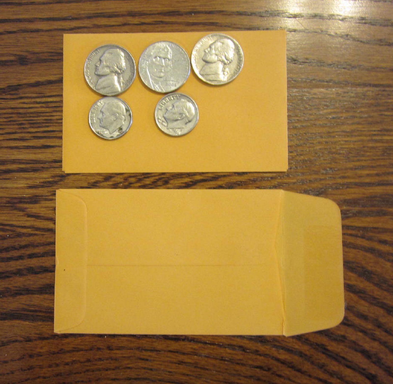 24 NEW UNIVERSAL KRAFT COIN ENVELOPES #1 SIZE 2.25″ BY 3.5″ WITH GUMMED FLAP