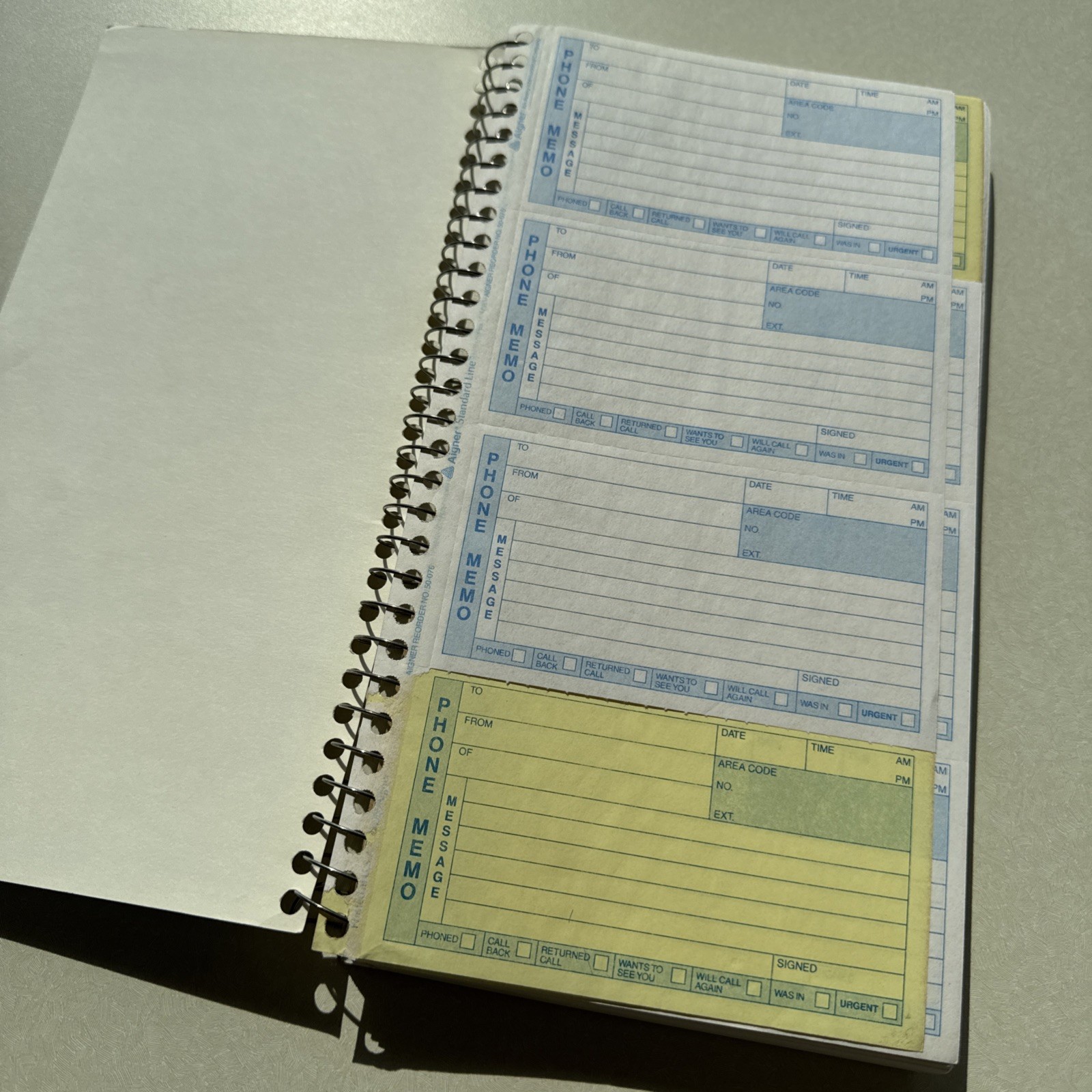 (3) Phone Message Books Avery 50-076 400 Msg Carbonless Pads Lot of 3 Used