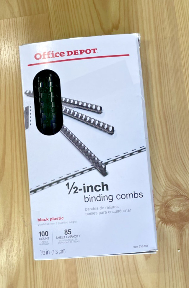 Office Depot 1/2″ Plastic Binding Combs – 100 Count – Black – Open Box I