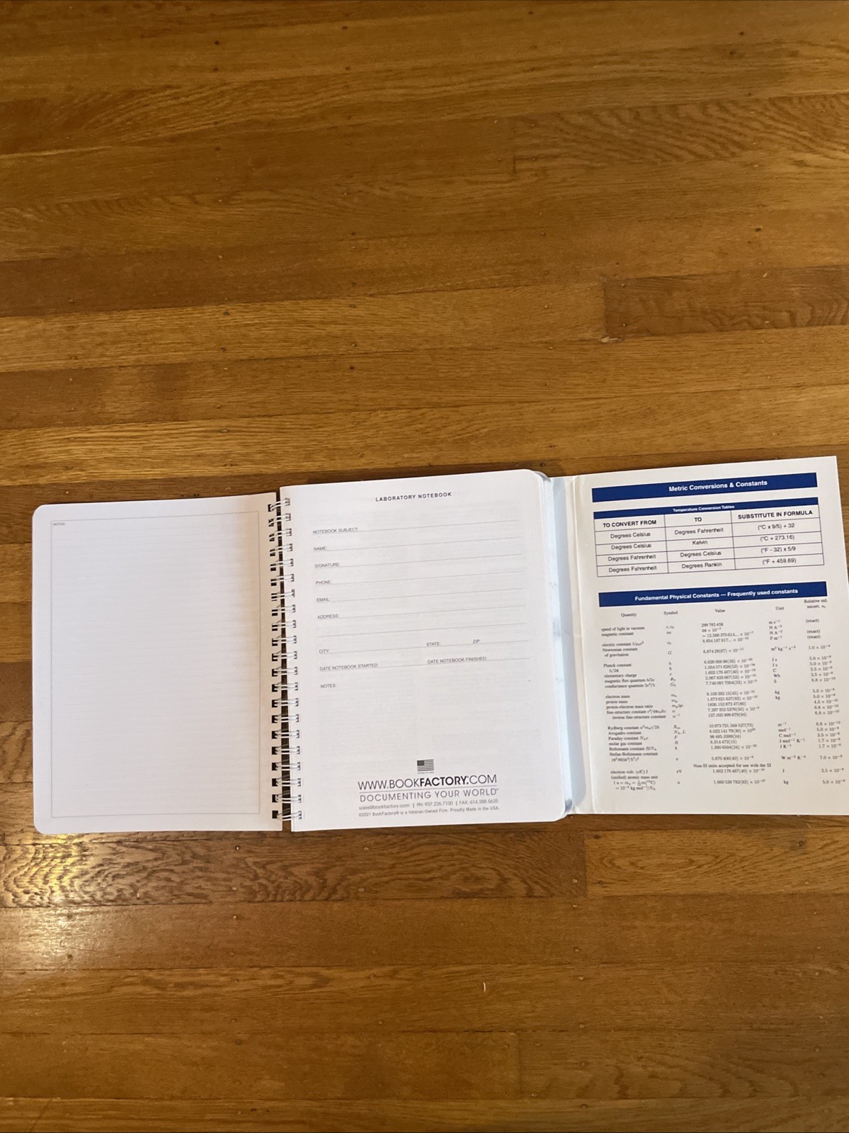 BookFactory Carbonless Lab Notebook/Laboratory Duplicator Book (Scientific Gr