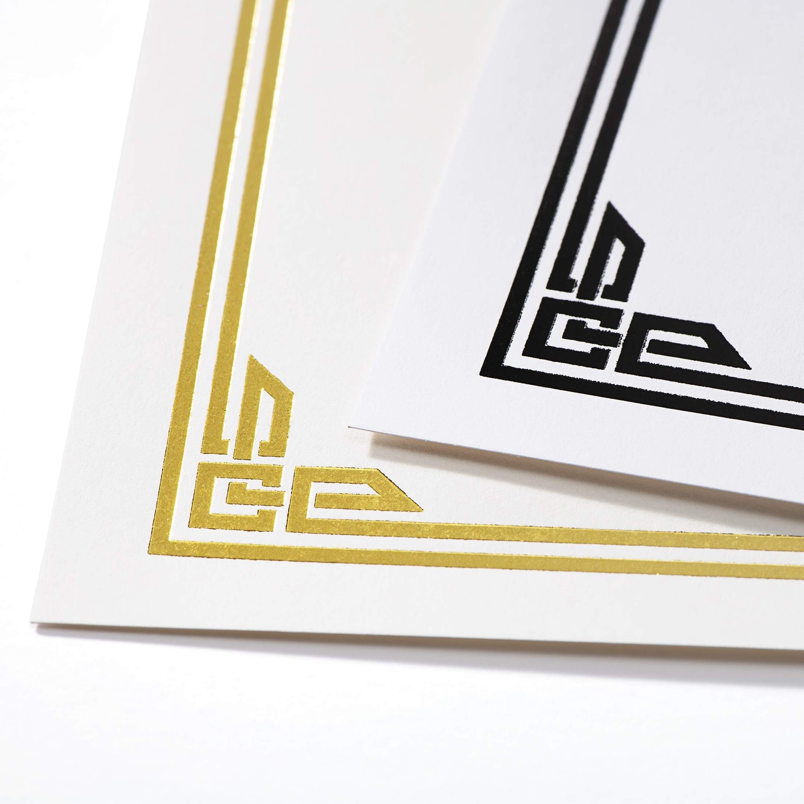 PaperDirect Black on White Classic Specialty Certificates, 8½ x11, Foil Accen…