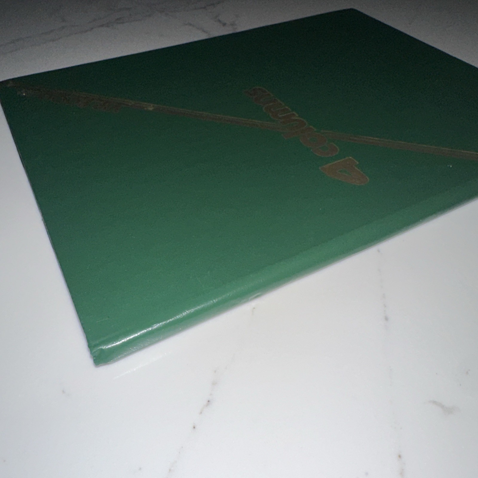 Vintage VIP 2000 4-COLUMN LEDGER, Green Hardback (9.5″ x 7.5″) by Norcom Unused
