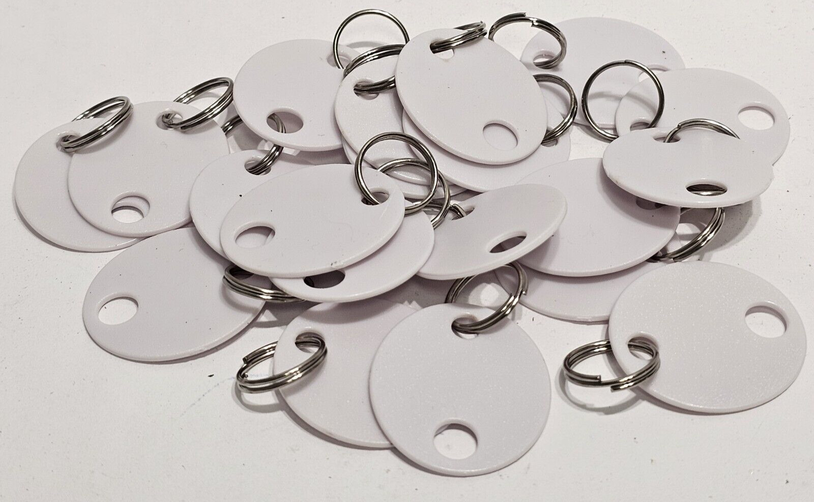 MASTER LOCK 7116D PASTIC KEY TAG BAG 20PCS WHITE