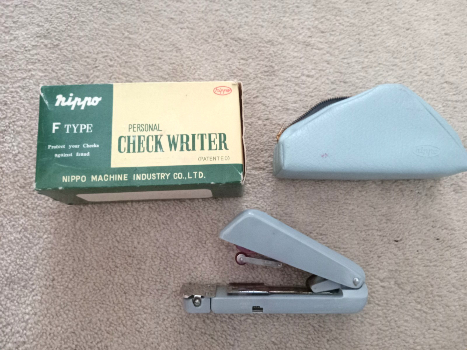 Vintage Nippo F Type Personal Check Writer w/Case & Box–FREE SHIPPING!