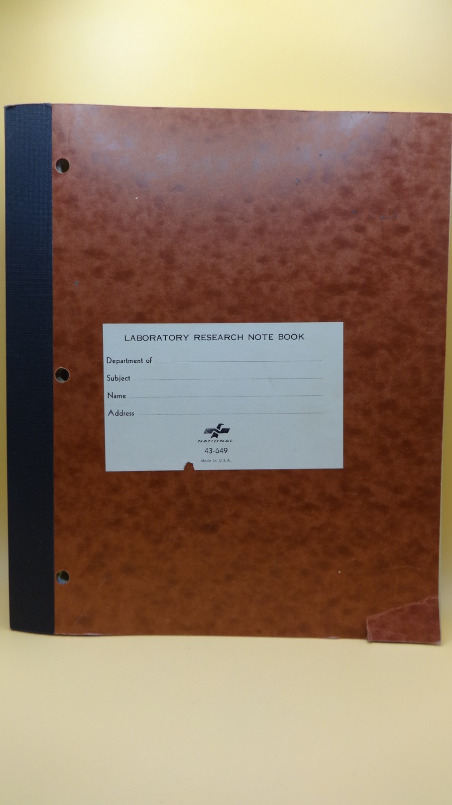National Brand 43-649 Laboratory Research Notebook, 4 x 4 Quad Ruled, 9-1/4x 11″