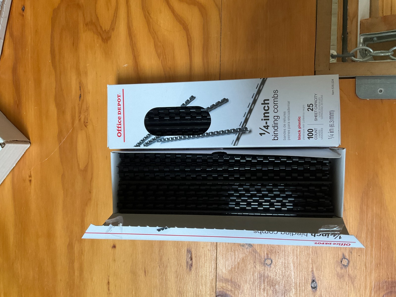 Office Depot 1/4″ Plastic Binding Combs – 100 Count – Black – OPEN BOX