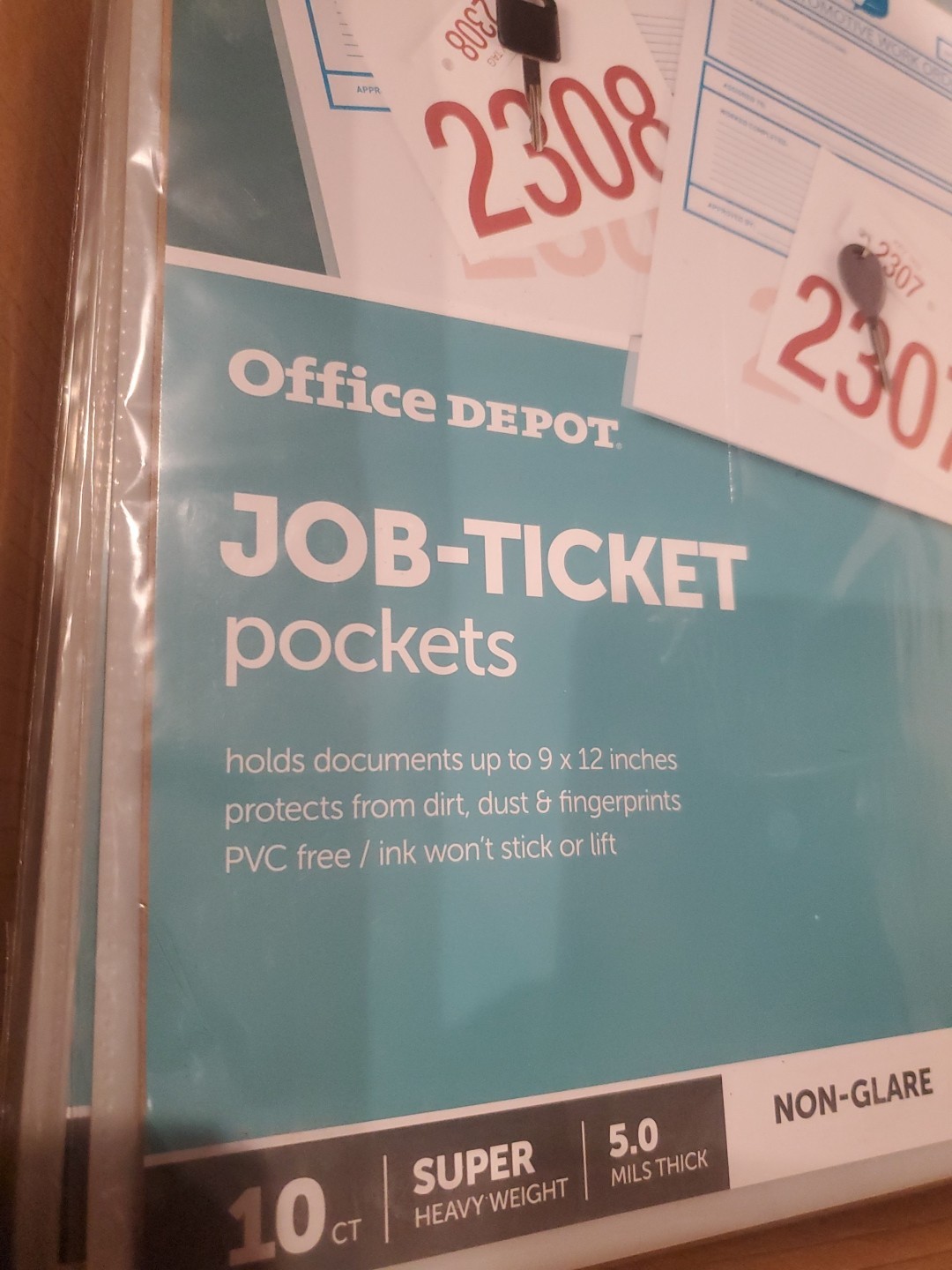 Office Depot Brand Job Ticket Holders, 9″ x 12″, Non-Glare, Pack Of 10