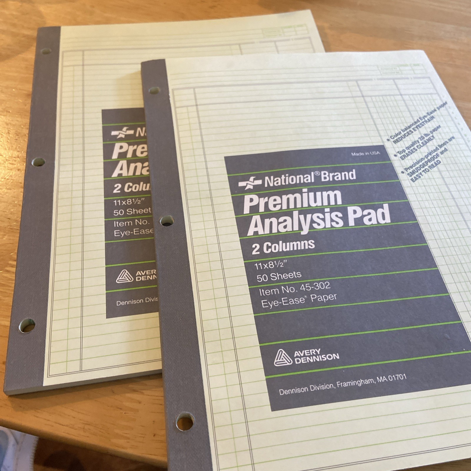 Premium Analysis Pads 2 COLUMNS 11 x 8.5in Lot of 2; 45-302 Avery National Brand