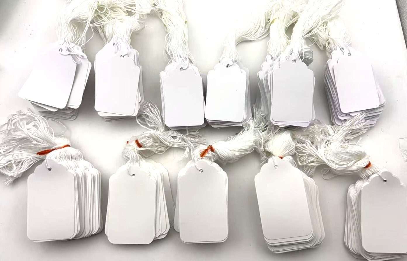 Staples Medium-Weight White Marking Tags 2 -3/4″ x 1-11/16″ And 3-1/8″x 2″