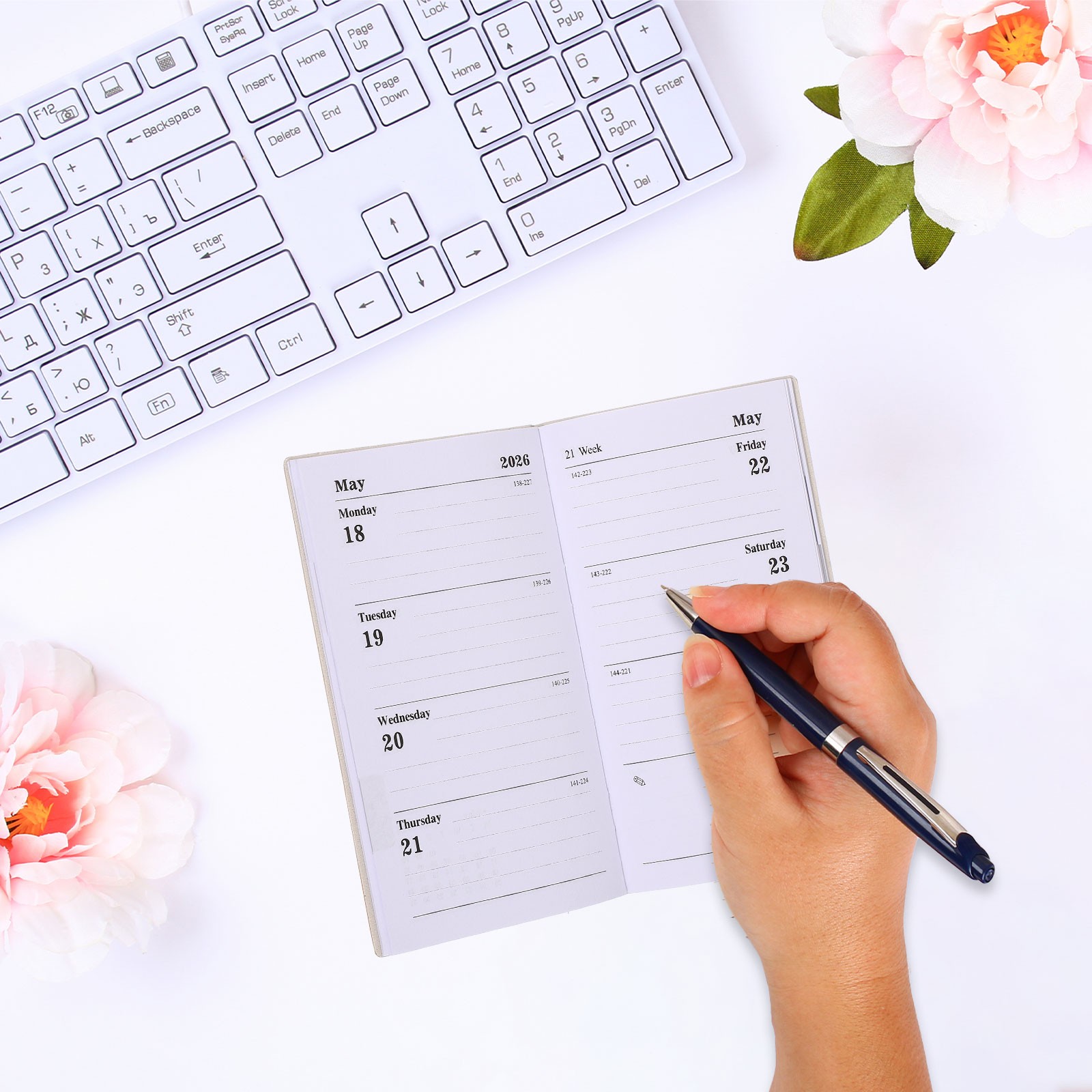 Daily Planner Notebook, 6.8 x 3.8″ 2026 to Do List Notebook, Star Black